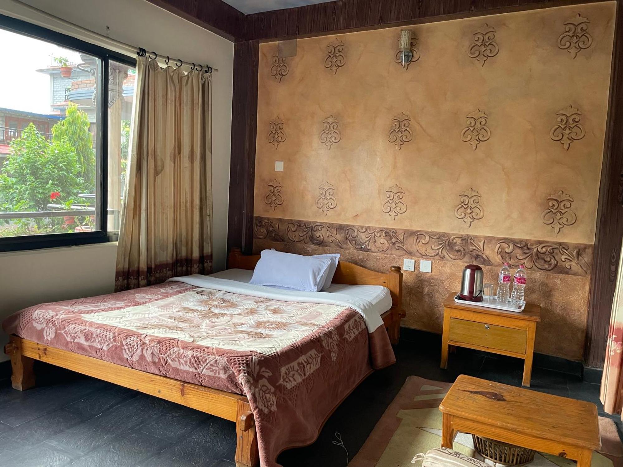 Hotel Hakoniwa Pokhara Exterior photo