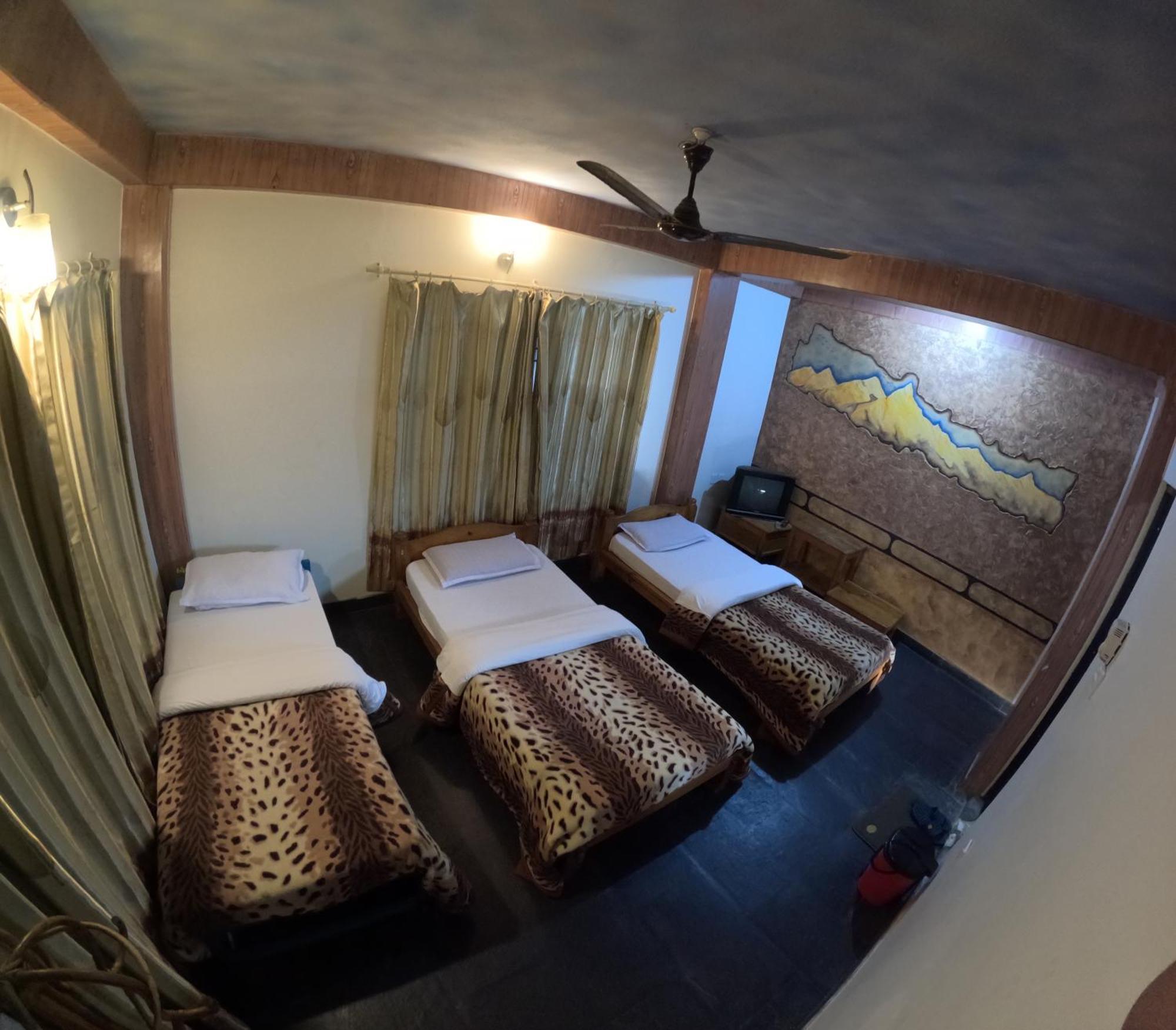 Hotel Hakoniwa Pokhara Exterior photo